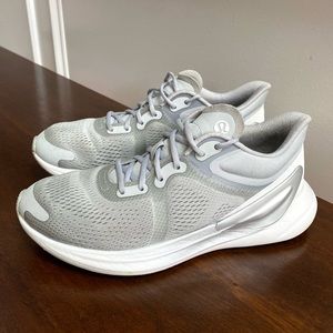 Lululemon Blissfeel Silver Drop Running Shoes Women’s Sneaker Size 7